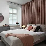 Zelný Trh Boutique #11 By Goodnite Cz *