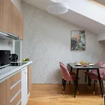 Zelny Trh Boutique #11 By Goodnite Cz