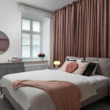 Zelny Trh Boutique #11 By Goodnite Cz *