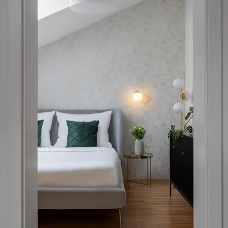 Zelny Trh Boutique By Goodnite Cz Apartment
